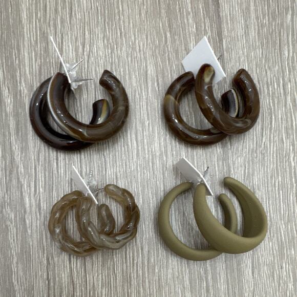 Unbranded Jewelry - Plastic Round Hoop Earrings Set, 4 Pairs, Brown & Green, Lobe, No Stone
